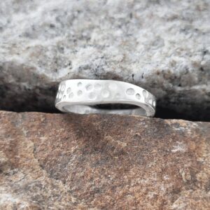 Pebble texture ring