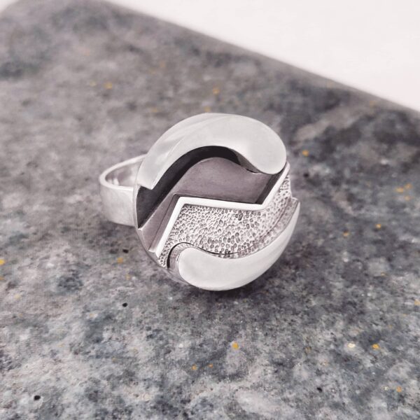 Yin-Yang Swirl Ring